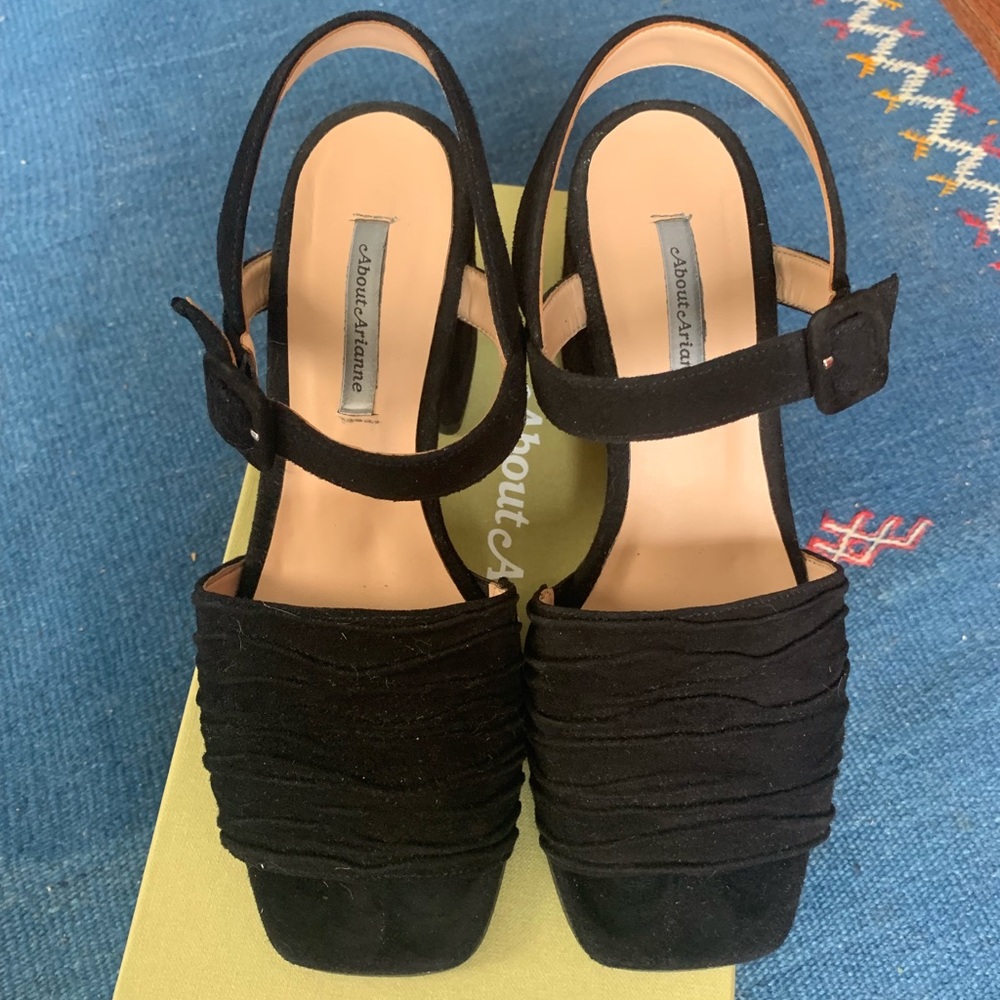 About Arianne Rita black suede heels